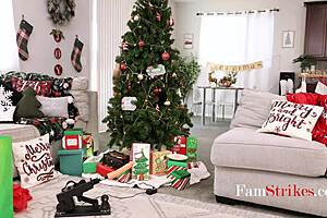 stepmom and stepsis make my white christmas so fucking hot and taboo