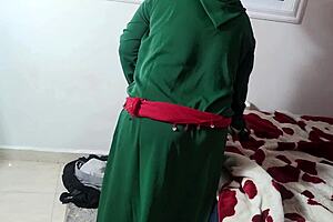 yo arab ebony wife, ready for big black cock anal in cuckold threesome with hubby?