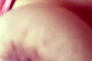 perfect huge natural tits 😍💦