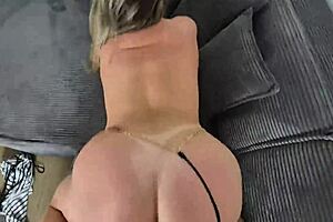 Stiefmutter HELFT Stiefsohn CUMMEN AUF GROSSEN ARSCH