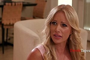 cheaters busted!! now threesome fix? 😏👅💦