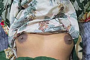 Desi stepmom twerks juicy ass seducing horny stepson closeup