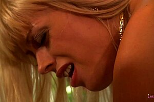 Blondes Go Wild With Dildo In Raw Lesbo Pussy Licking!