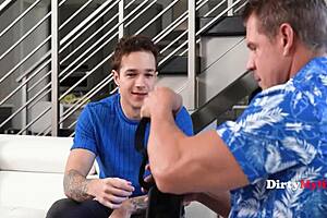 Step Mom Dares Fuck While Step Dad Watches VR