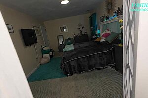 Girlfriend's Horny Step Mom Fulfills My Pantyhose Fetish Cravings