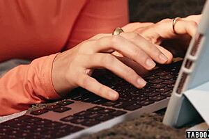 Squirting Kell Fire Begs Guy To Pound Neglected Pussy!