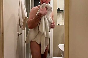 i'm backstage with busty latina milf kesha ortega getting wild