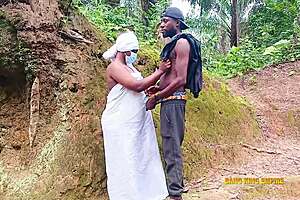 Naughty bbw ezewanyi rides big cock hardcore on village road