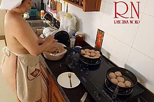naked nudist housewife regina noir cooks bare in kitchen!