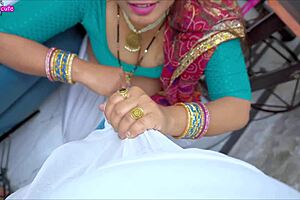 sasur bahu alone indian bahu gets hairy tight pussy hard fucked by sasur ji during measurement close up creampie