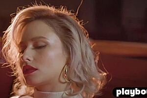 WOW! Sexy Big Ass Milf Poses Naked in Lingerie Exposing Bubble Butt Perfection!