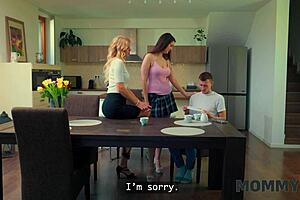 mommy4k compares sweet pussies to see which tastes best