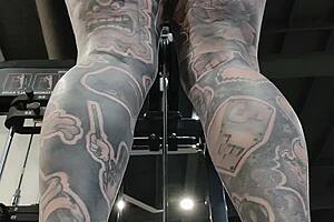 Gym milf's juicy booty shakes during intense workout session drawing all eyes