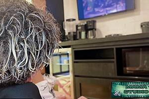 madrasta safada caught me watchin porn now i wreck her to keep quiet