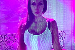 ever caught italian big tits milf artemisia smoking solo outdoor hot?