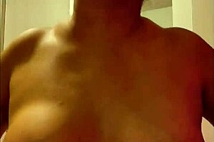 milf mexicana culona flashes wet pussy mirror then creams missionary