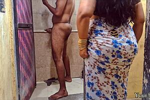 pov indian stepmom's horny bathroom pussy tease 😏💦🚿