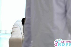 Horny Stepmom Savanah Storm Begs: Breed My Wet Pussy Deep!