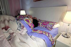 Sharing Bed With Stepmom Leads To Passionate Creampie Fuck Inside Her