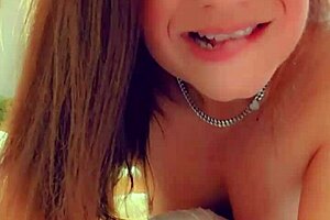 Sexy wife's Christmas photoshoot ends in creampie