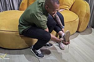 Mature colombian monique fuentes pays bbc brandon cruz for street cowgirl pounding