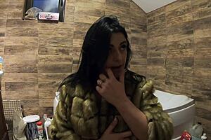 Curvy Housewife Rips Fur Coat Pantyhose for Naughty Bathtub Pee Play