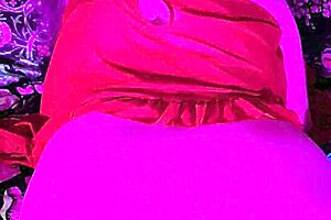 i ride dildo in black nylons craving cum on feet