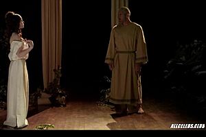 laura de isla appears topless in se�ora brackets ni�era nieto bastardo