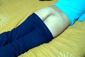 i jerk off watchin stepmom rest her big hairy pussy beautiful ass