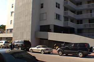 Big booty ebony miyamme spice rides big black cock anal deepthroat cowgirl florida style!