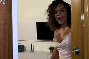 Colombian Milfs Kylei Ellish, Carla Morelli, Danner Mendez Take BBC Threesome