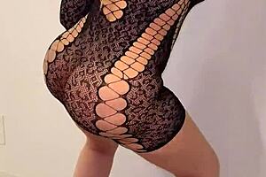 best friend's wife sneaks to hotel for doggy after work