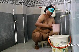 BIG BOOB INDIAN AUNTY SOAPS HUGE TITS AND BIG ASS IN STEAMY SHOWER BATH