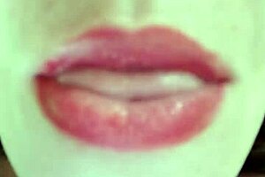 Vibrator Makes Her Crazy Pussy Lips Quiver