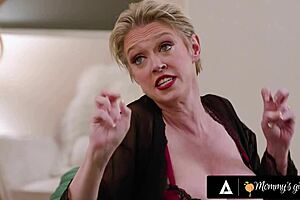 MommysGirl - Dee Williams Passionate Pussy Lick Chanel Camryn