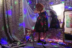 Steffi Rose's solo erotic dance video