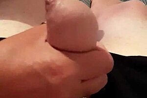 Hot milf's sensual hairdressing handjob