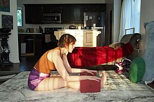 Married MILF in yoga pants