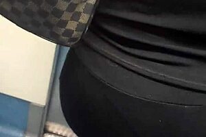LOira the MILFEbony and blonde hot girls with Tasty Bottom and they resemble Mature Mommy