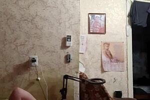 fat milf sucks pussy