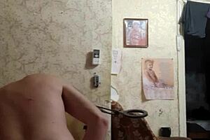 fat milf sucks pussy